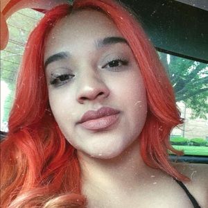 Meet your Posher, Solmarina